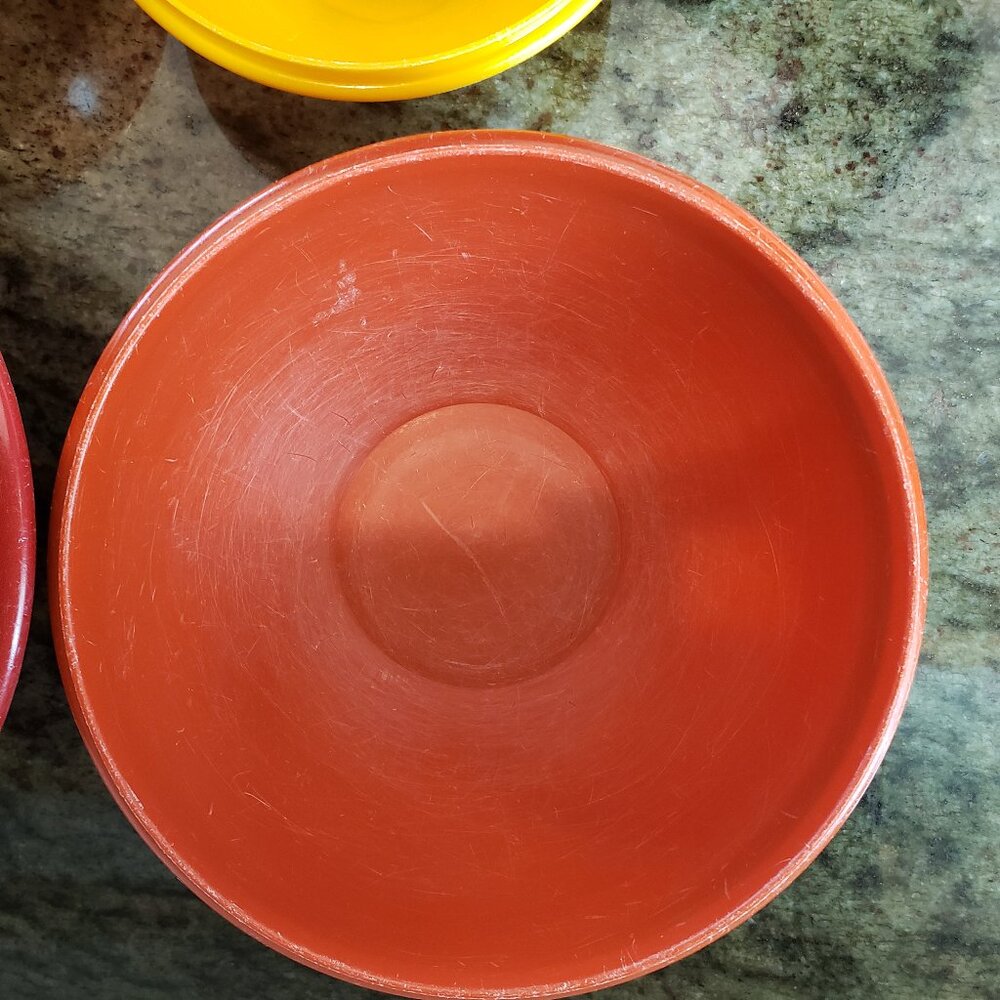Vintage  Tupperware Bowls Set of 4 - Picture 3 of 12